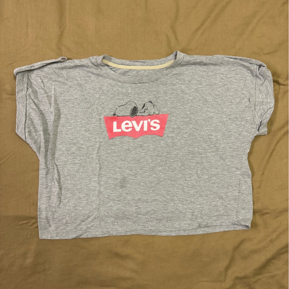 Loose crop top